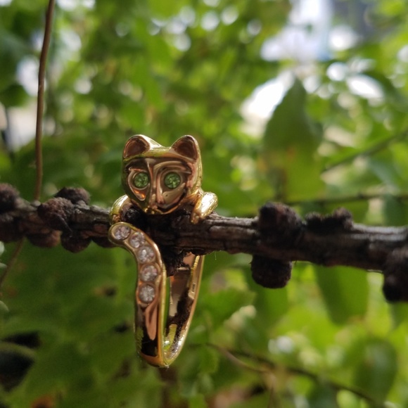 Gold and Swarovski crystal cat ring - Picture 5 of 6